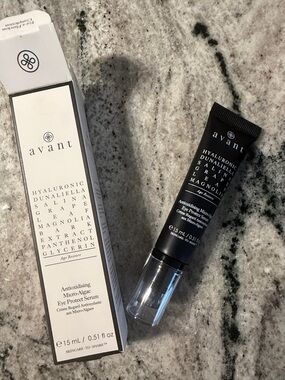 Avanti Antioxidising Micro-Algae Eye Protect Serum - Black & White